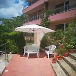 Complex Karia Iv *