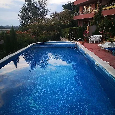 Complex Karia Iv *