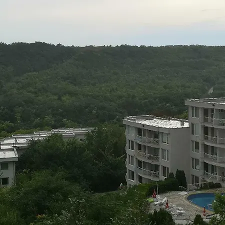 Апартамент Complex Karia Iv Каварна